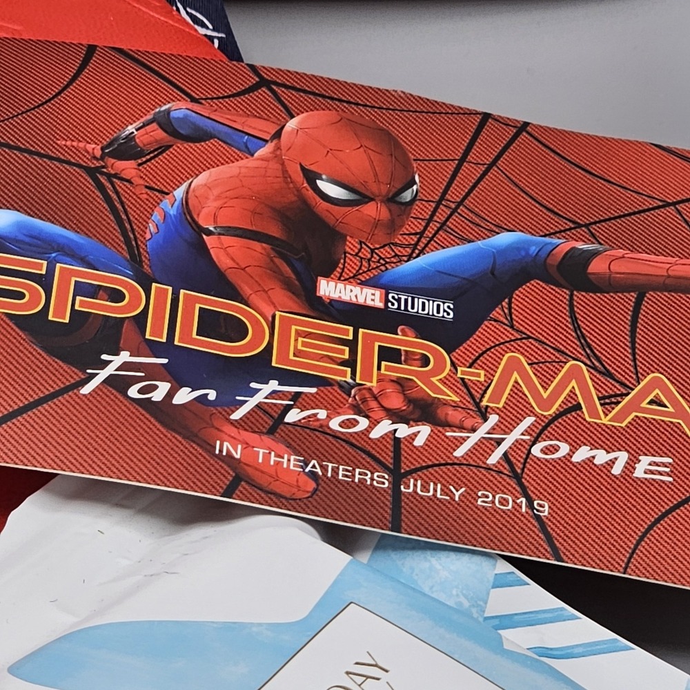 United Airlines Polaris Spiderman Amenity Travel Bag Red Marvel Comics unused - Picture 8 of 13